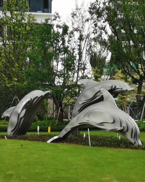 sculpture dolphin