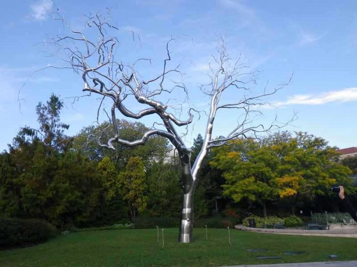 life size tree sculpture (2)