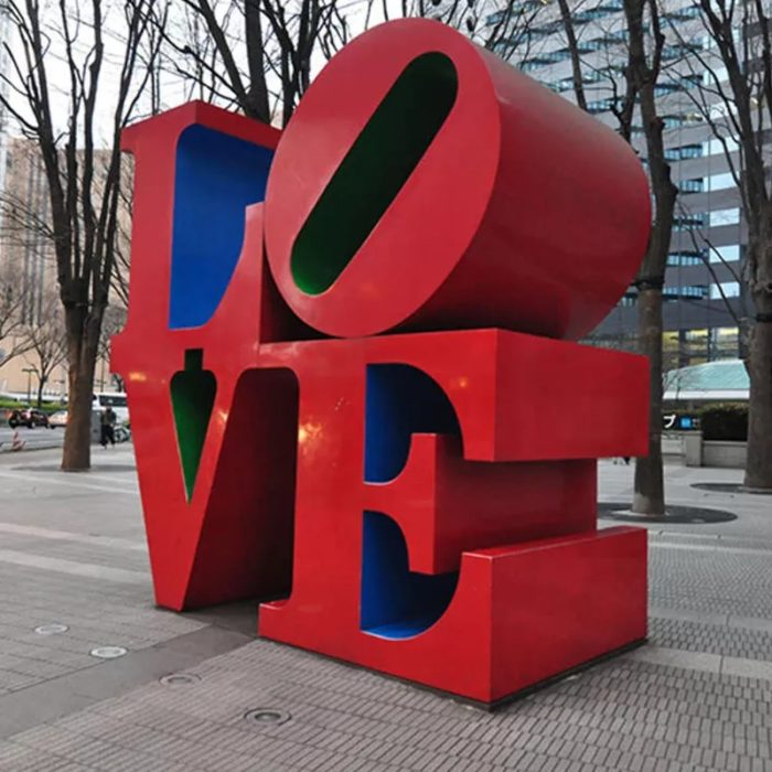 love sculpture vertical (3)