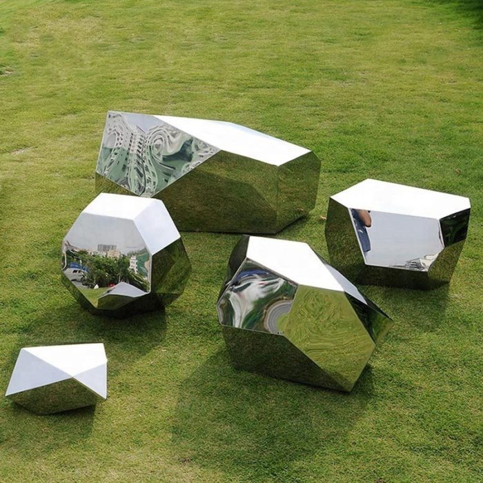 metal sculpture geometric