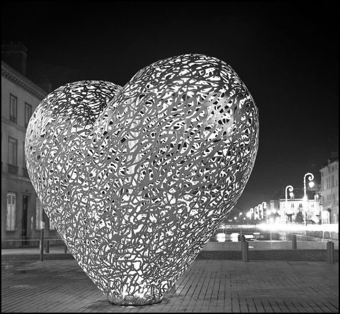 Metal Heart Sculpture (6)