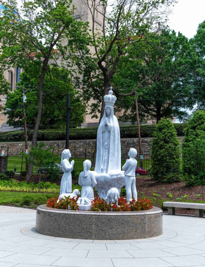 Fatima and Three Shepherds Children statues (3)