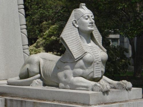 Sphinx statues (1)