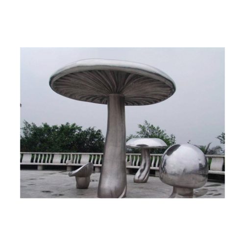 large mushroom sculpture