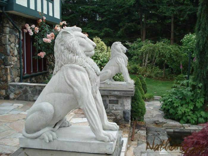 stone door lion statue (1)