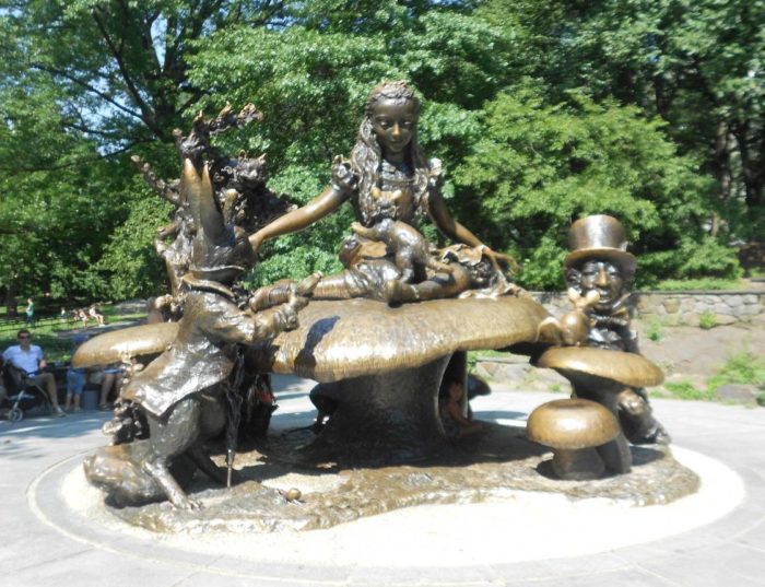 Alice in wonderland garden statues1