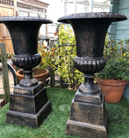 cast iron urn planter